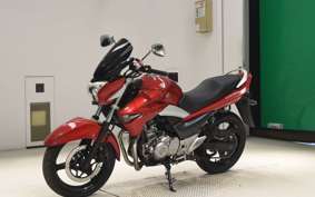 SUZUKI GSR250 2025