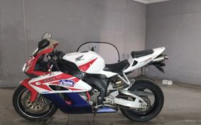 HONDA CBR1000RR SC57