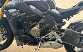 DUCATI STREET FIGHTER V4S 2021 1F00
