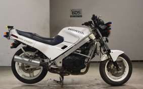 HONDA VFR750F 2020 RC24