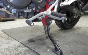 BENELLI TNT125