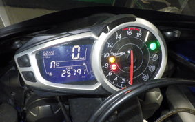 TRIUMPH DAYTONA 675 2010