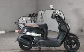 YAMAHA CUXI 100 C1DW