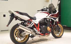 HONDA CB1300SB SUPER BOLDOR 2022 SC54