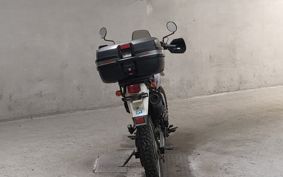 SUZUKI DJEBEL200 SH42A