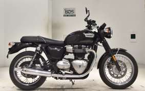 TRIUMPH BONNEVILLE T100 2017