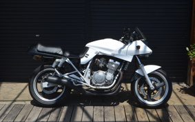 SUZUKI GSX250 KATANA GJ76A