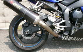 YAMAHA YZF-R1 2002 RN09