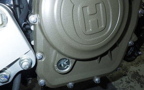HUSQVARNA SVARTPILEN 250 2020