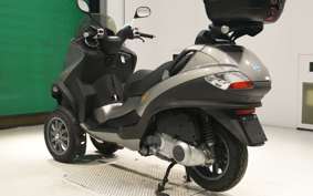 PIAGGIO MP3 250
