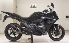 BMW R1300RS ASA 2025
