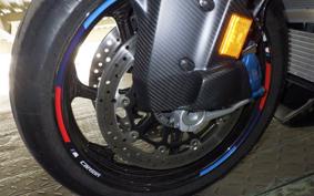 BMW M1000RR 2025