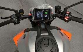 KTM 1290 SUPER DUKE R V3940