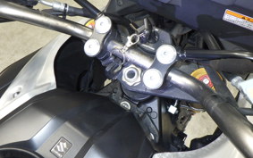 SUZUKI Vｽﾄﾛｰﾑ1000A 2015 VU51A