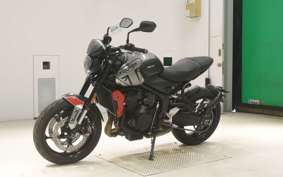 TRIUMPH TRIDENT 660 2021