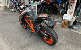 KTM 1290 SUPER DUKE-R 2018 V3940