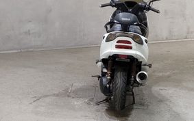YAMAHA MAJESTY 125 SE27