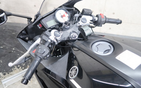 YAMAHA YZF-R125 RE06