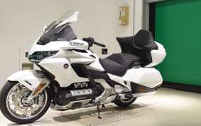 HONDA GL 1800 GOLD WING TOUR DCT SC79