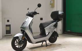 HONDA EM1 e: 2002 EF16