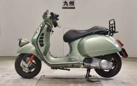 VESPA VESPA セイジョルニ300 2018