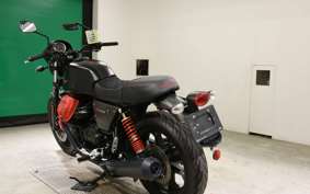 MOTO GUZZI V7 CARBON 2019