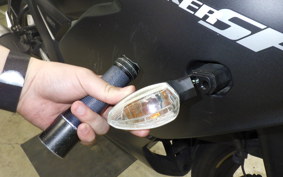 SUZUKI ｼﾞｸｻｰ250SF 1999 ED22B