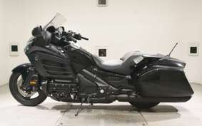 HONDA GL 1800 GOLD WING F6B 2013 SC68
