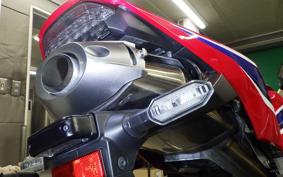 HONDA CBR600RR 2021 PC40