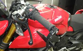 DUCATI STREETFIGHTER V4 S 2020