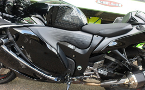 SUZUKI Hayabusa 2022 EJ11A
