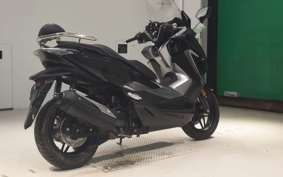 HONDA FORZA 250