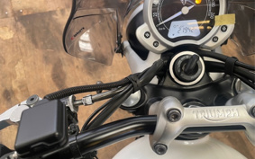 TRIUMPH STREET TWIN 2018 DAD74G