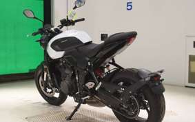 TRIUMPH TRIDENT 660 2026