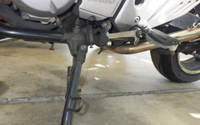 SUZUKI GSR250