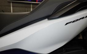 HONDA FORZA 250 2015 MF13
