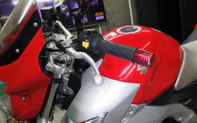 SUZUKI GSR600 2007