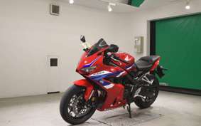 HONDA CBR650R E-Clutch 2025 RH17