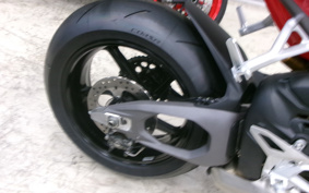 DUCATI STREET FIGHTER V4S 2025 7F00