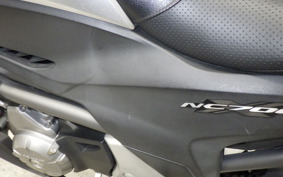 HONDA NC700X 2012 RC63