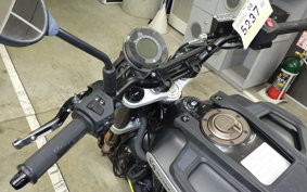 HUSQVARNA SVARTPILEN 125