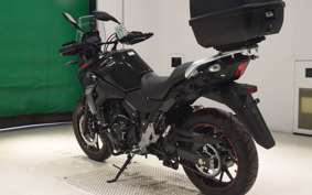SUZUKI Vｽﾄﾛｰﾑ250