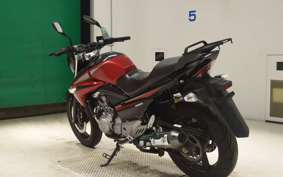 SUZUKI GSR250