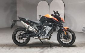 KTM 890 DUKE TU940