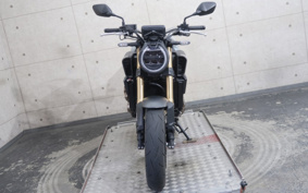 HONDA CB650R E-Clutch 2024 RH17