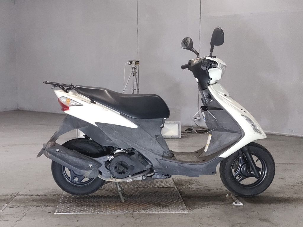 Фото Suzuki ADDRESS V125 с японского аукциона