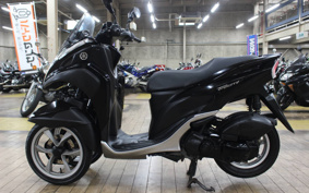 YAMAHA TRICITY 125 SE82J