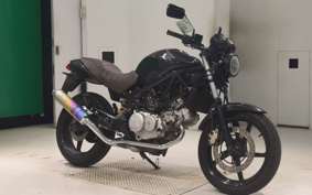 HONDA VTR 250 2022 MC33