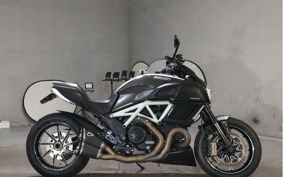 DUCATI DIAVEL CARBON 2014 G105JA