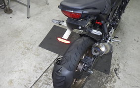 HONDA CB250R MC52